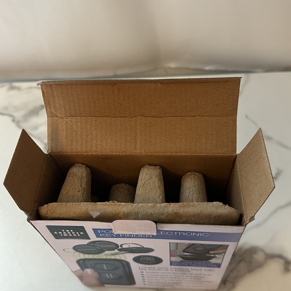 NEW- The Sharper Image portable key finder - Picture 8 of 12